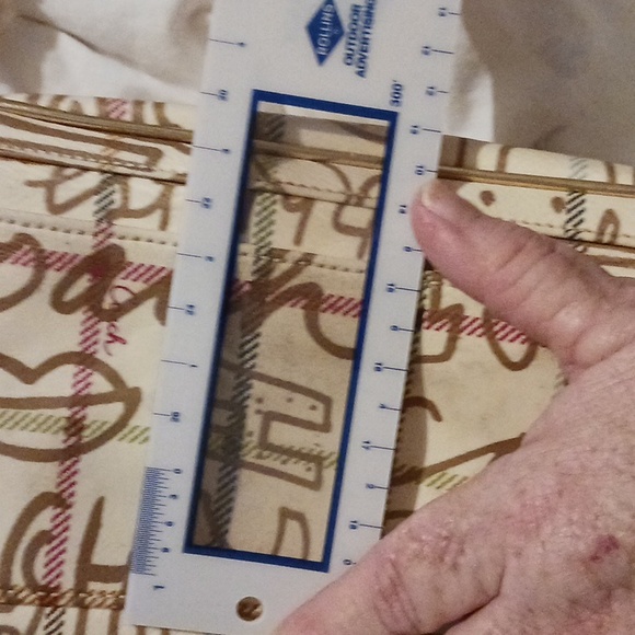 Small satchel gold accent coach - Picture 5 of 10